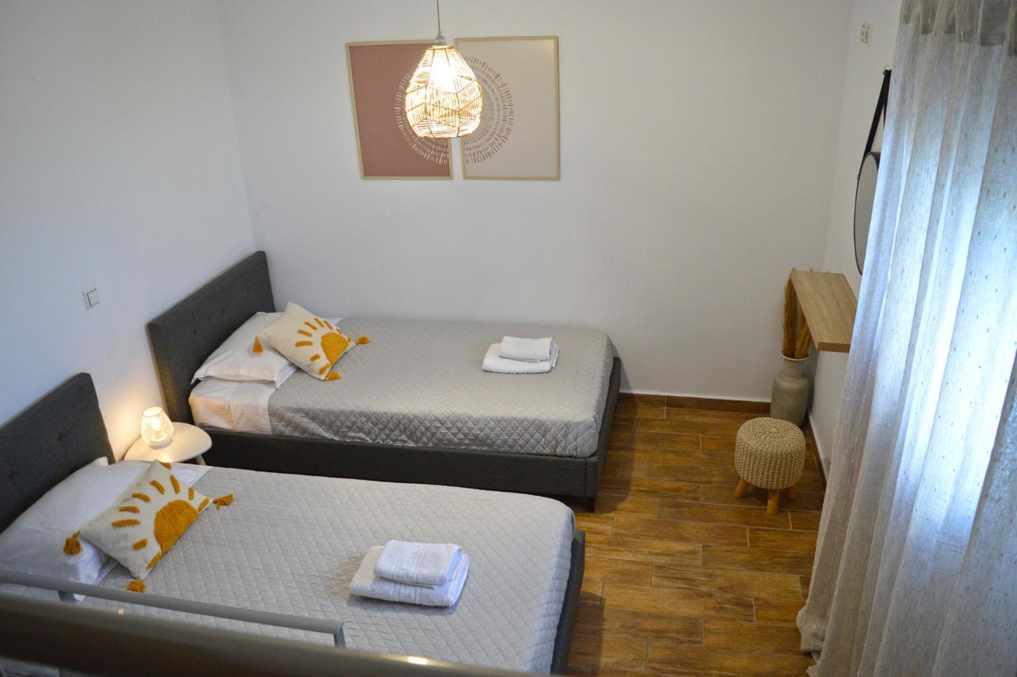 Sunshine House Apartment แอร์มูโปลี ภายนอก รูปภาพ
